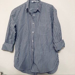 Uniqlo Tops - UNiQLO Stripped Dress Shirt Uniqlo Tops - UNiQLO Stripped Dress Shirt